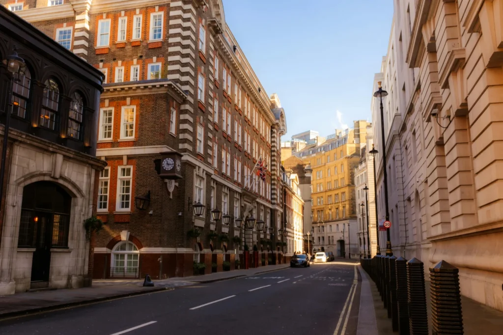 Level 2 survey leasehold property